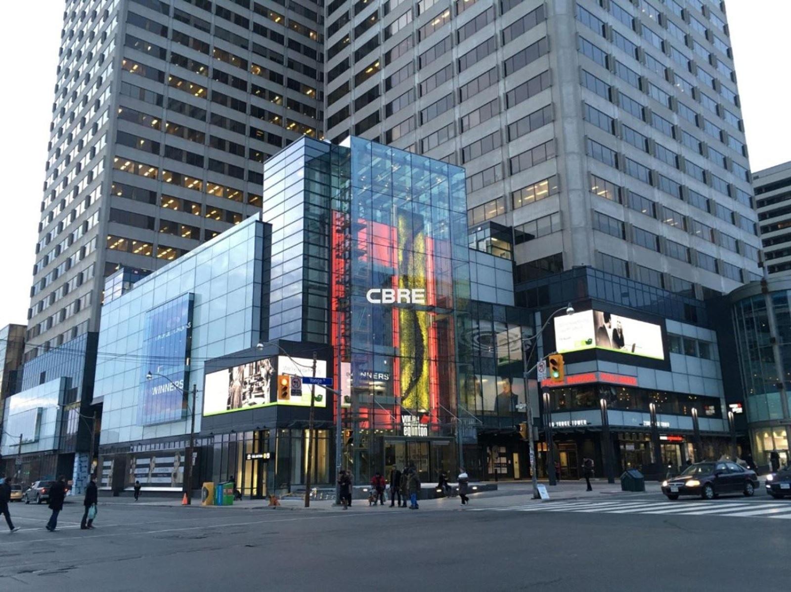 Double Bedroom On Up Or 3 Bedrooms In Basement Near Eglinton Subway Station Toronto Zewnętrze zdjęcie